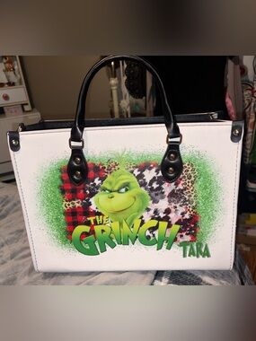 The Grinch Graphic Tote Bag in Green and White